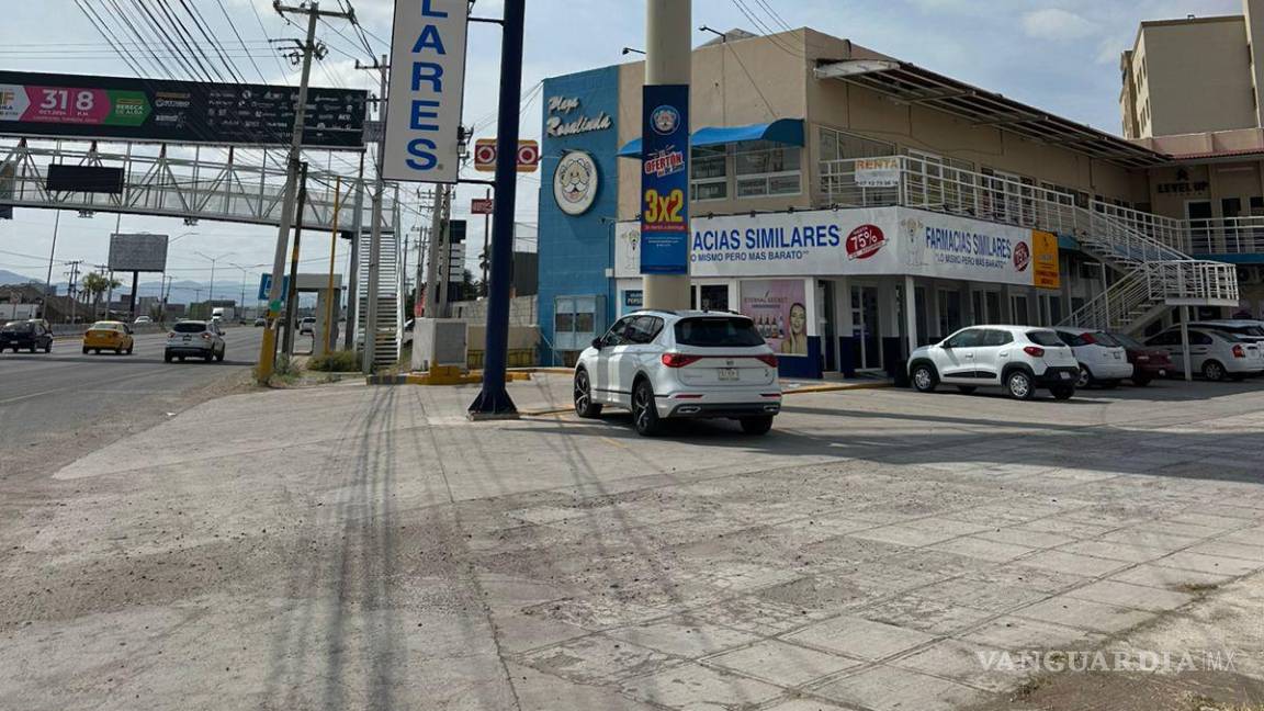 $!La Dirección de Ordenamiento Territorial y Urbanismo de Torreón mantiene operativos para despejar la vía pública y garantizar seguridad para peatones.