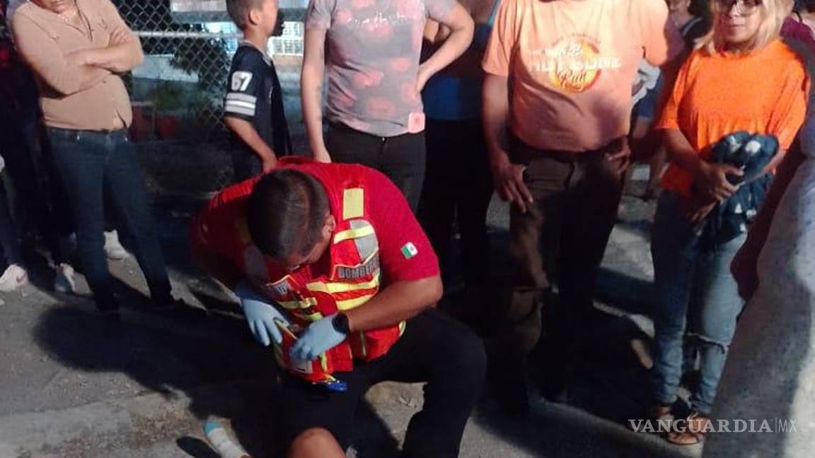 $!El estado de salud del menor se reporta estable, mientras que la conductora fue privada de su libertad y llevada ante la agencia del ministerio público de Ramos Arizpe, Coahuila.