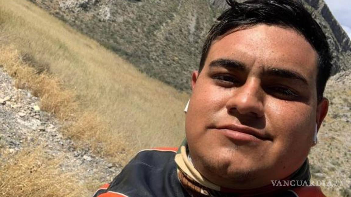 $!Valentín Téllez, un joven motociclista de Monclova, se encuentra en estado crítico después de ser atropellado por un automóvil cuya conductora se dio a la fuga.