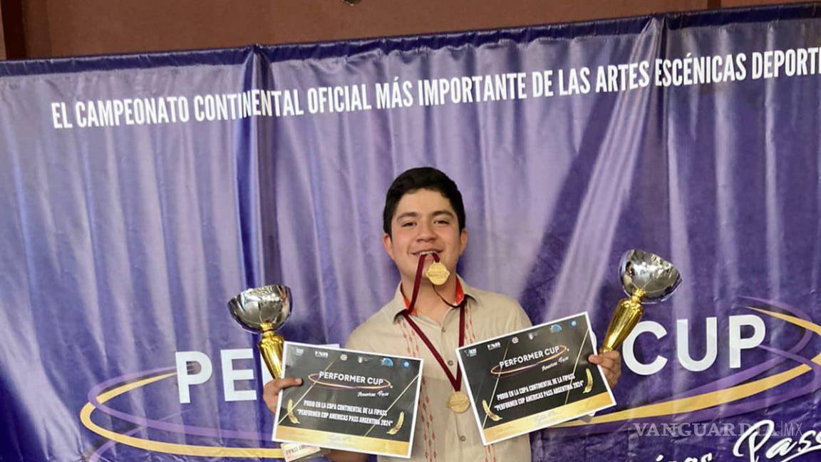 Gana joven coahuilense Julio Pachicano premios en competencia americana de canto y baile en Argentina