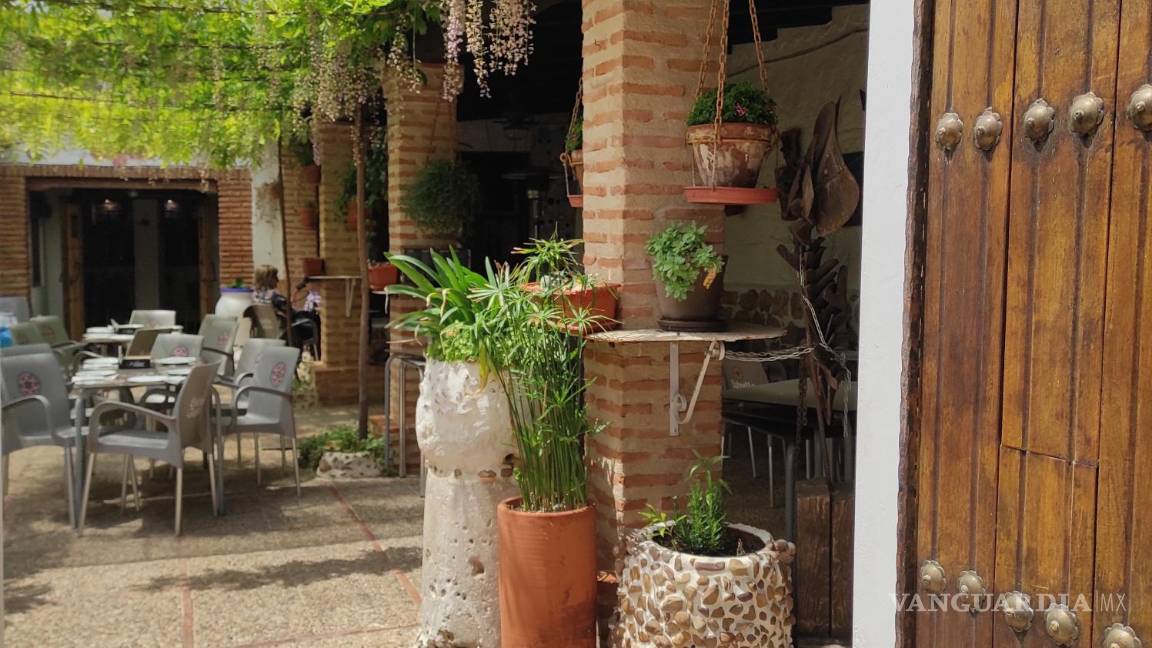 $!Patio típico manchego tras su restauración en uno de los restaurantes de El Toboso. EFE/Amalia González Manjavacas