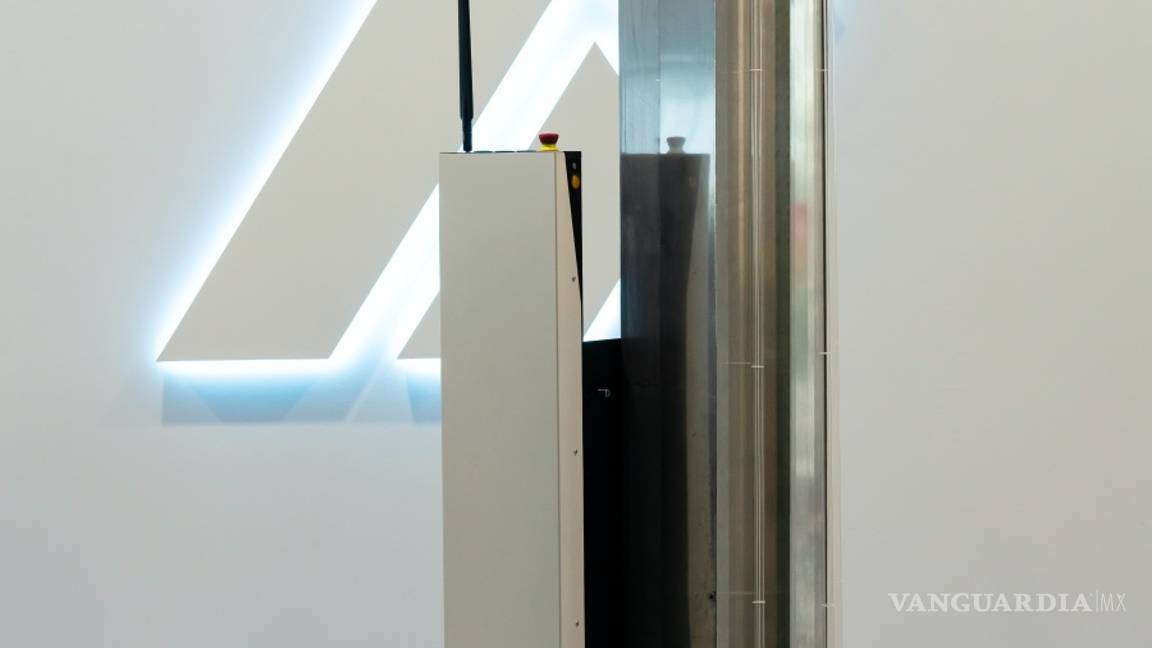 $!Robots, héroes anónimos en los hospitales contra la batalla contra el COVID-19