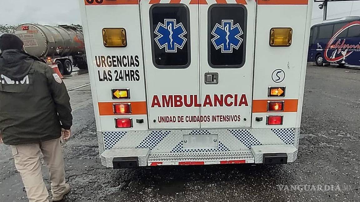 INM detiene ambulancia con 36 migrantes en Tabasco