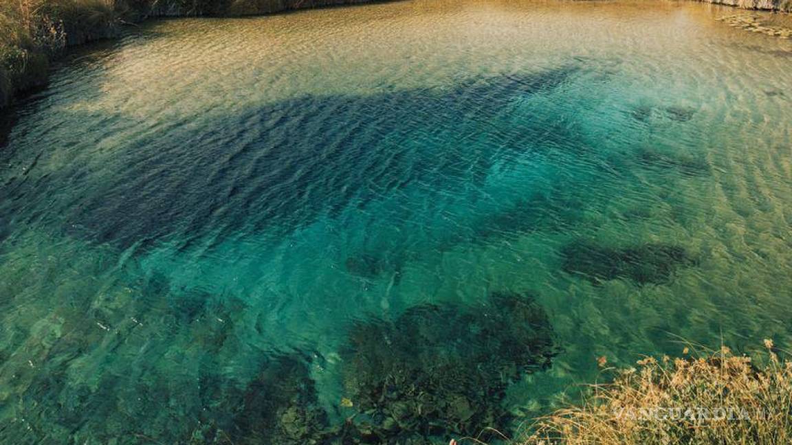 $!Kerolyn Soaeres en una de las pozas del pueblo mágico coahuilense.