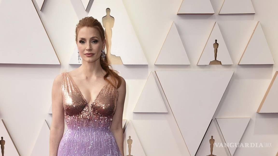 $!La moda en los Oscar 2022: Estos son los looks de la alfombra roja