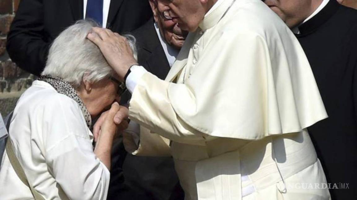 $!Prisioneros de Auschwitz se unen al papa contra el odio
