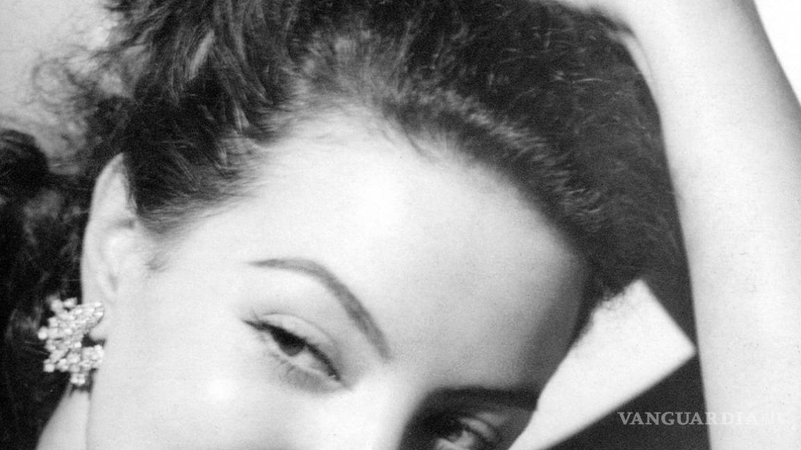 $!Eiza González interpretará a María Félix en filme biográfico