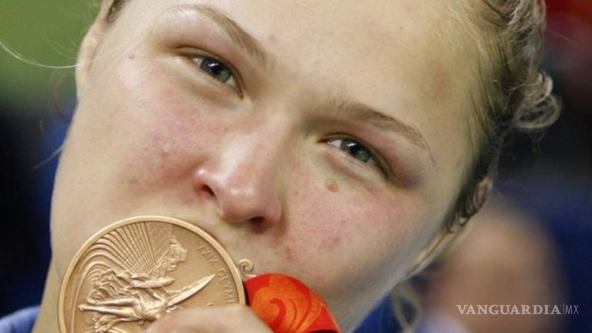 $!Ronda Rousey conquista a la WWE y logra el Campeonato Femenil de RAW en SummerSlam