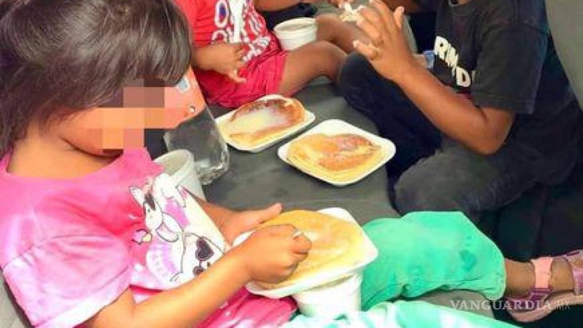Policía de Torreón rescata a tres niños que deambulaban solos en la colonia Mayrán