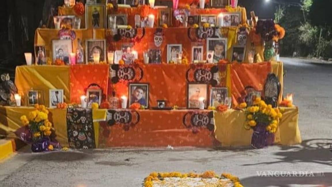 Decoran laguneros barrio Santa Rosa con un altar de muertos lleno de significado y amor