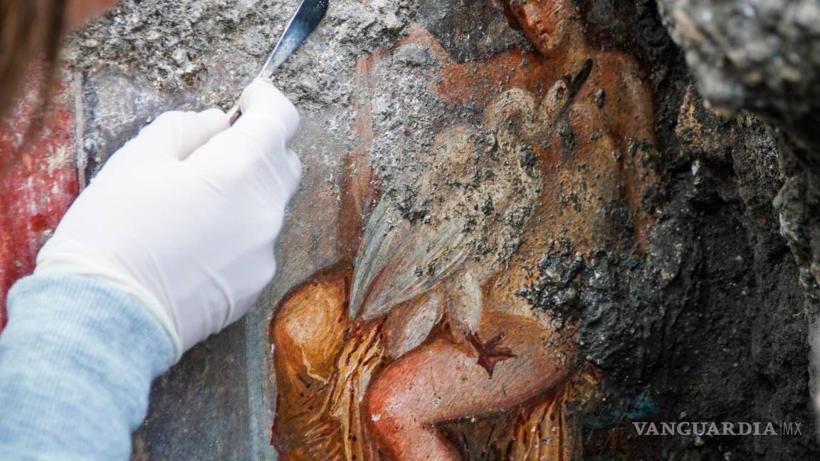 $!Descubren en Pompeya un fresco del mito griego de Leda y el cisne