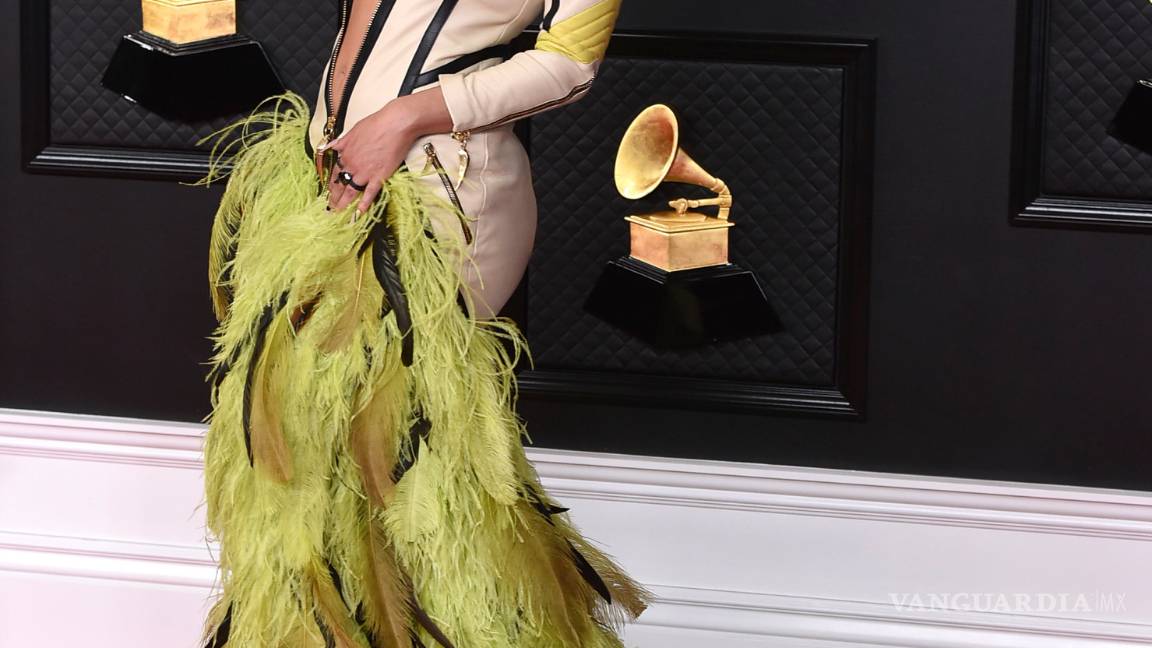 $!¿De vuelta a la normalidad? En los Grammy los artistas se animan a salir a la Alfombra Roja