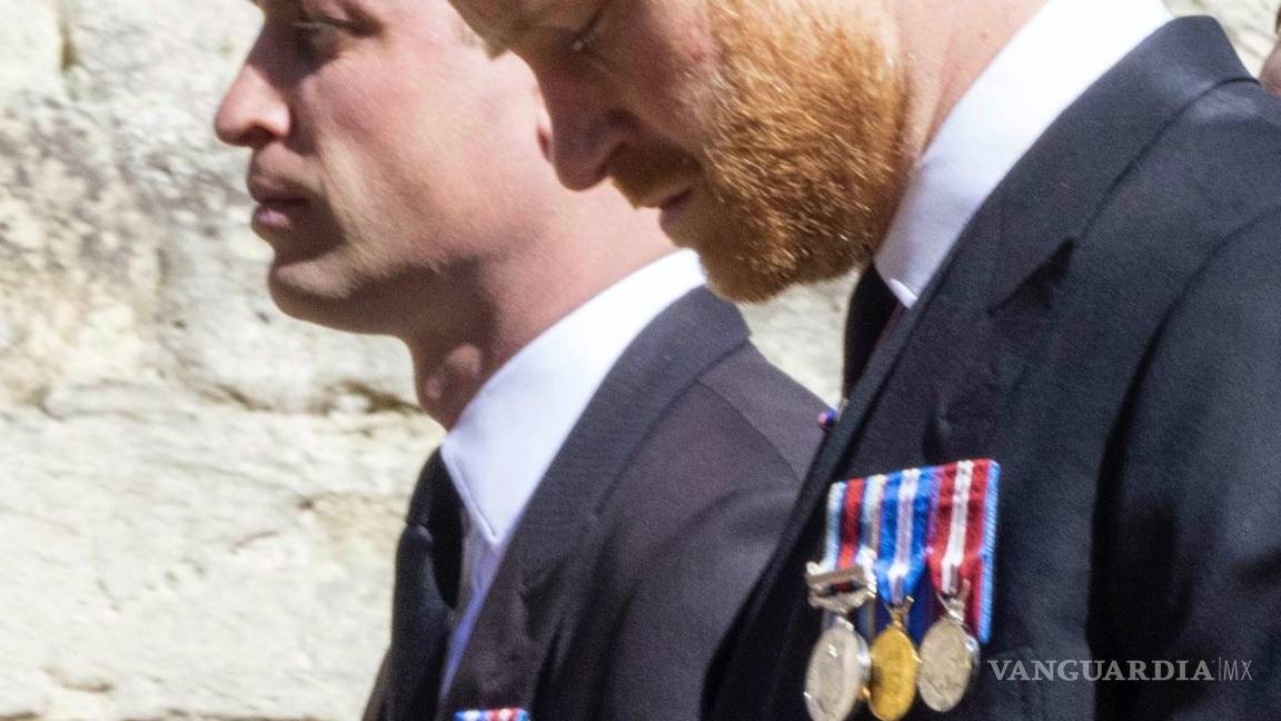 $!Guillermo y Enrique se reencuentran en el funeral de su abuelo, el príncipe Felipe