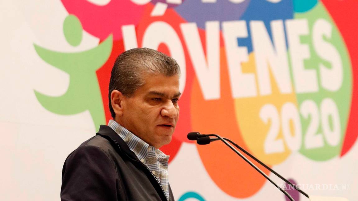 $!Adolescente gana Premio Estatal de la Juventud en Coahuila... él prefiere pavimento para su colonia en Sierra Mojada