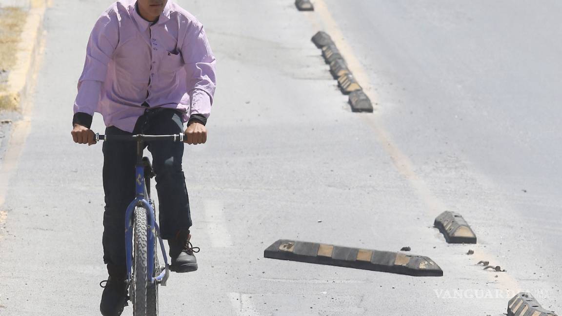 $!¡Sí usan la ciclovía 69 ciclistas saltillenses diarios! Y arriesgan su vida