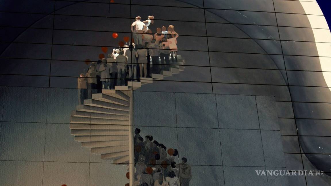 $!Escalera al cielo: mural de artista iraní seduce a Boston