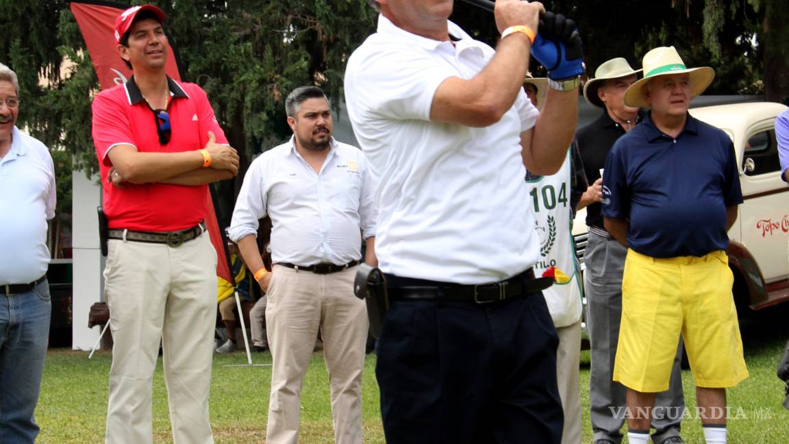 $!Reconocen labor de Héctor López en el Anual de Parras