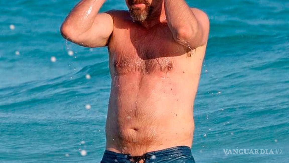 $!Gerard Butler luce barriga, ¿qué diablos le 'panzó' a Leónidas'?