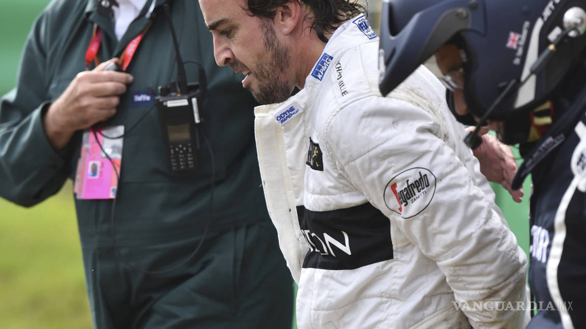 $!Alonso sufre un espectacular choque en el GP de Australia (VIDEO)