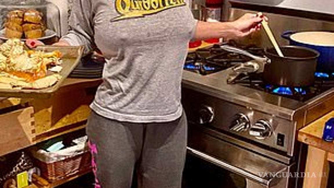 $!Expulsan a hijos de una 'sexy mamá' de escuela católica, por publicar en OnlyFans