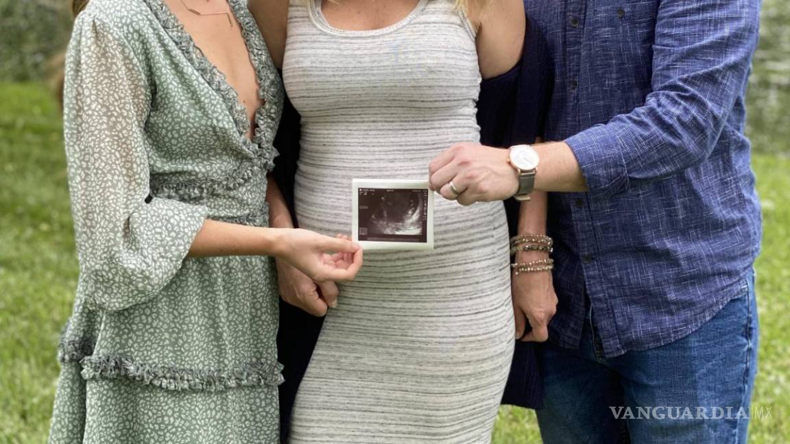 $!Dará a luz a su nieto para que su hija pueda tener familia, ¡a los 51!