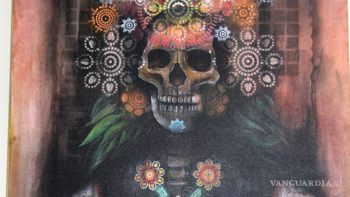 $!Jesús Molina, un pintor mexicano que “resucita” a los difuntos en su taller automotriz