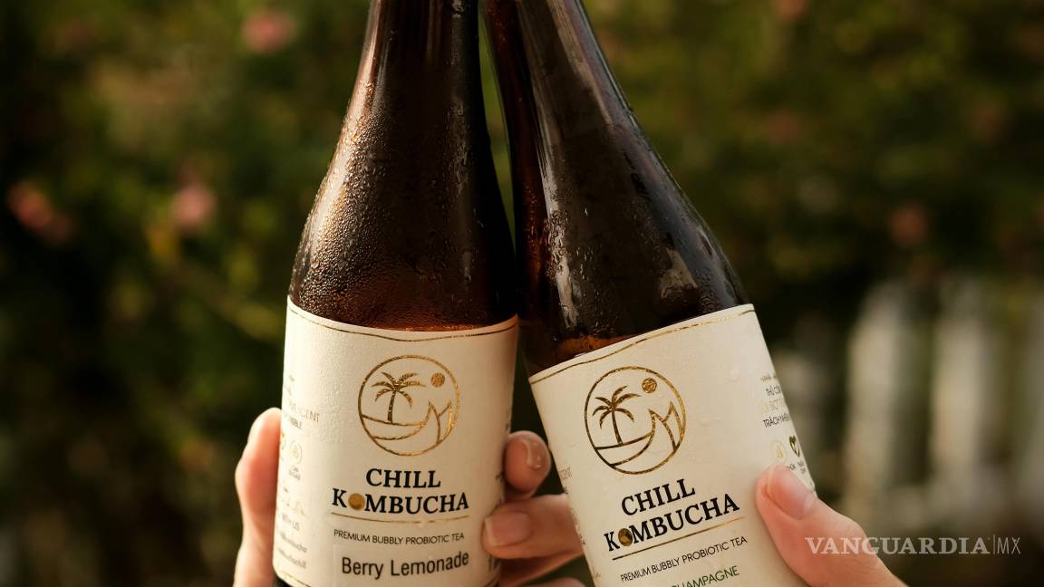 $!Las bebidas saludables, como la Kombucha, sustituyen a la cerveza en las reuniones de centennials.