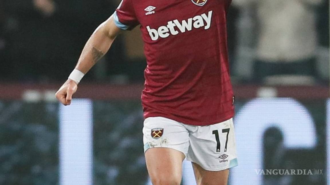$!¡La mano de 'Chichadios'! Javier Hernández anota a lo Maradona, regresa a la senda del gol y hace su tanto número 50 en la Premier League