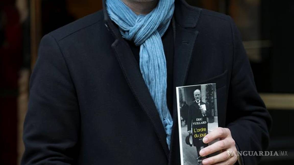 $!Eric Vuillard gana el Premio Goncourt por su novela de Hitler "L'Ordre du jour”