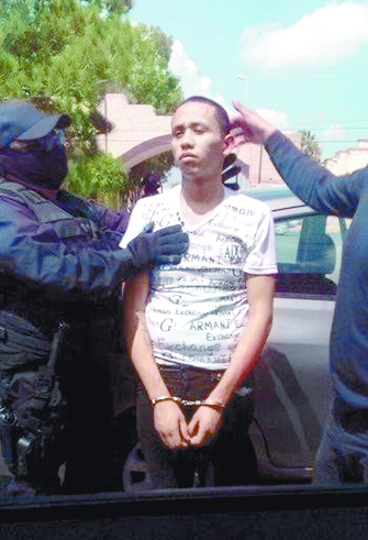 $!Detienen a banda de asaltantes en auto con placas de Nuevo León