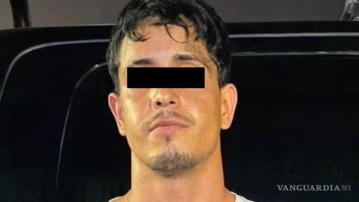 Caen cuatro jóvenes en posesión de drogas en el centro de Monterrey