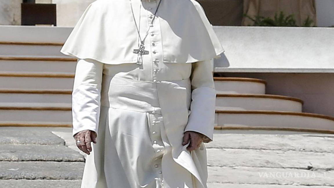 Vaticano expresa &quot;vergüenza y dolor&quot; por escándalo de abusos sexuales en EU