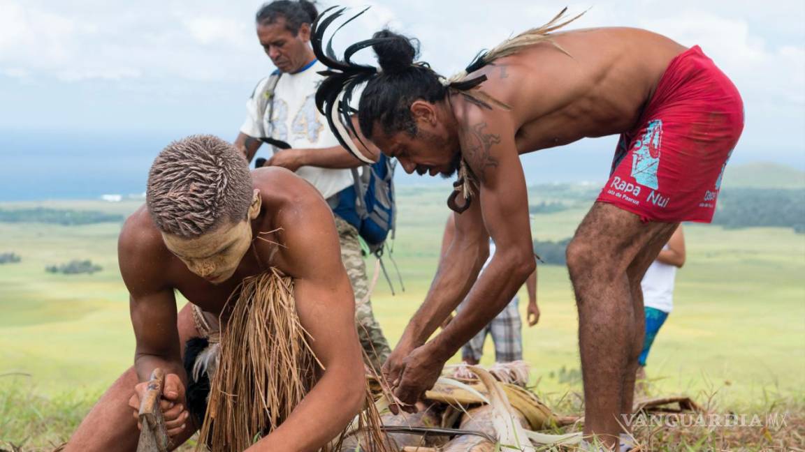 $!Festival Tapati en Rapa Nui, delizamiento de troncos.