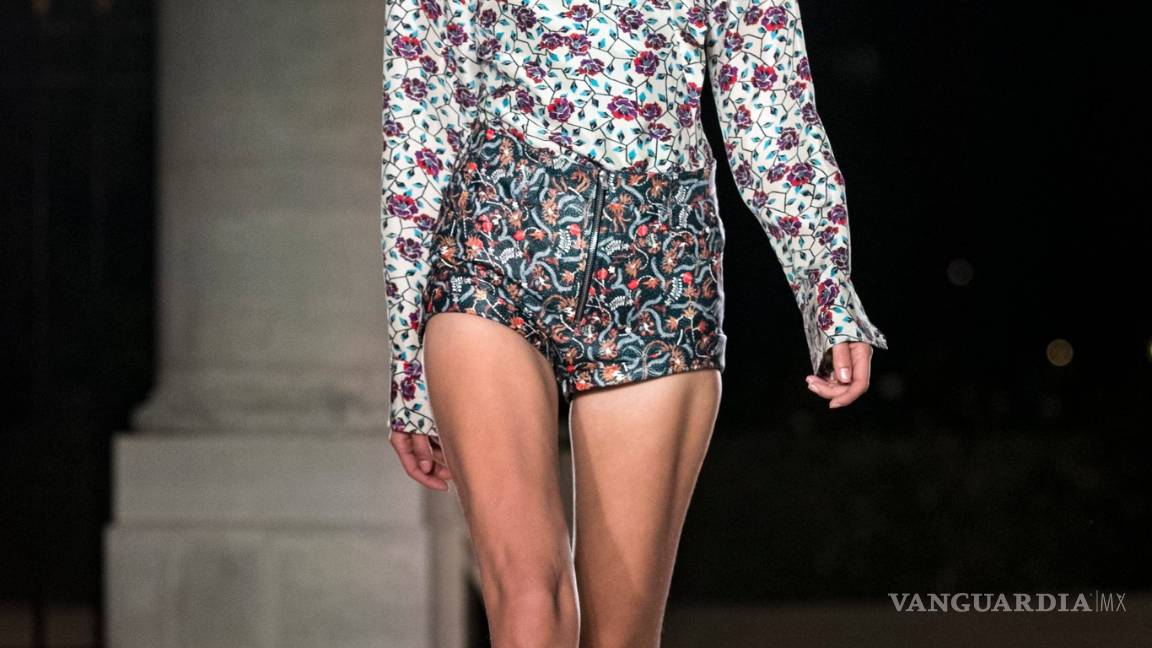 $!París impone carácter en la semana de la moda