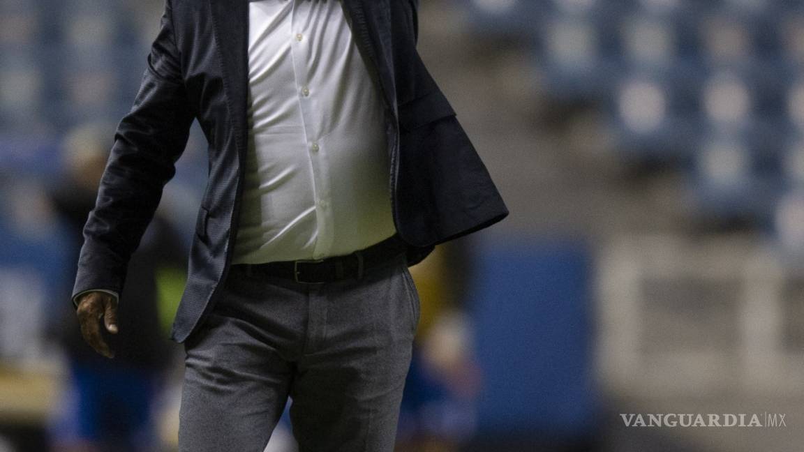 Confirma Cruz Azul a Juan Reynoso como su nuevo entrenador