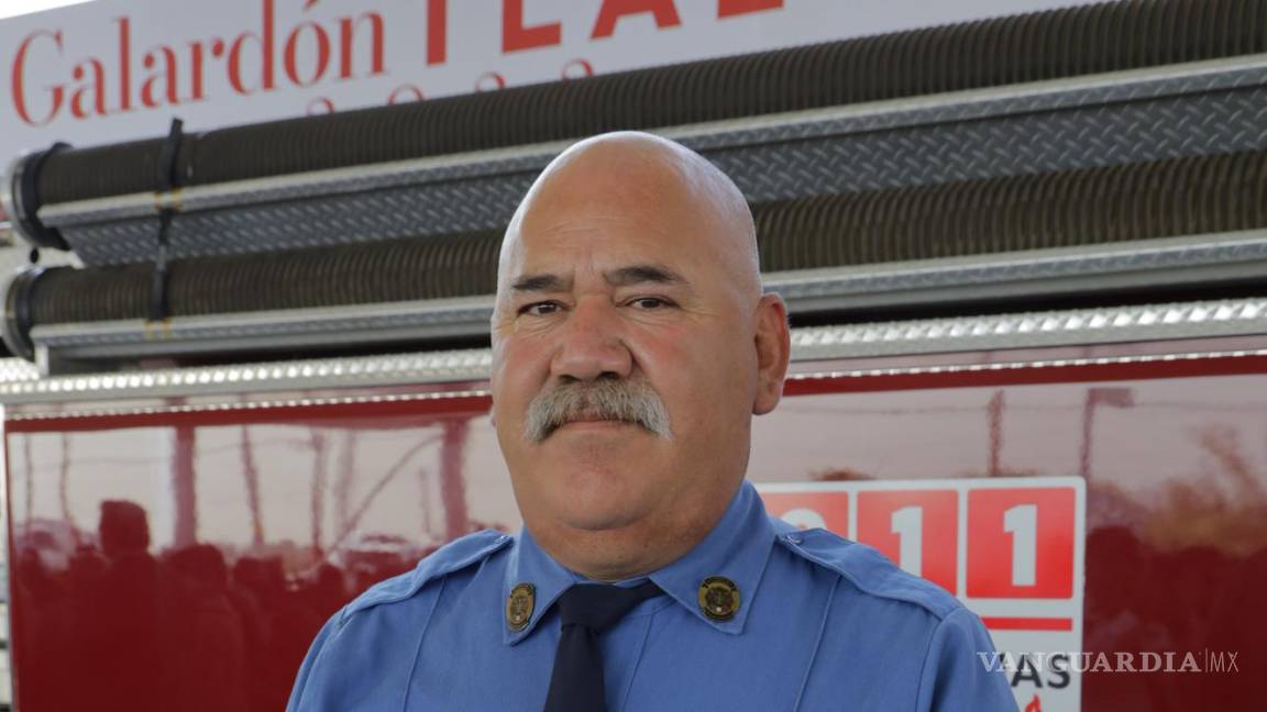 ‘Siempre quise ser bombero’, mencionó el teniente Samuel estrada