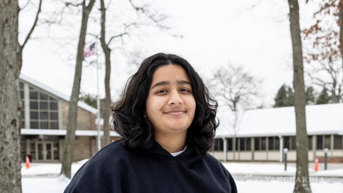 $!Misbah Iqbal, presidenta del club Bring Change 2 Mind del bachillerato Syosset de Long Island, en Syosset, Nueva York. Foto: The New York Times