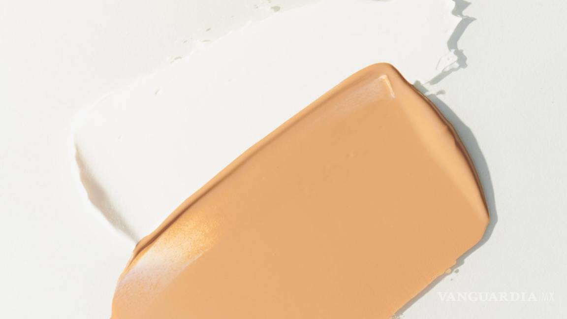 $!Imagen ilustrativa sobre la mezcla del maquillaje y el protector solar.