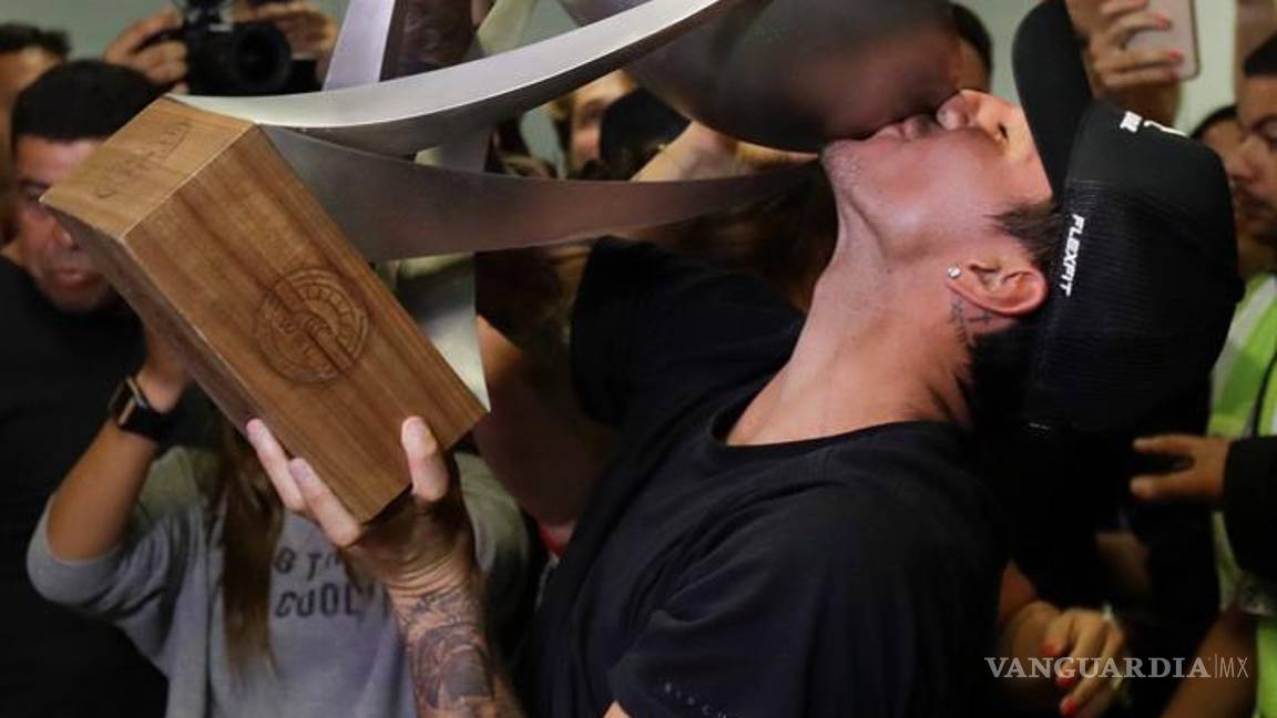 $!Gabriel Medina, bicampeón mundial de surf: "Creí mucho en mi sueño"