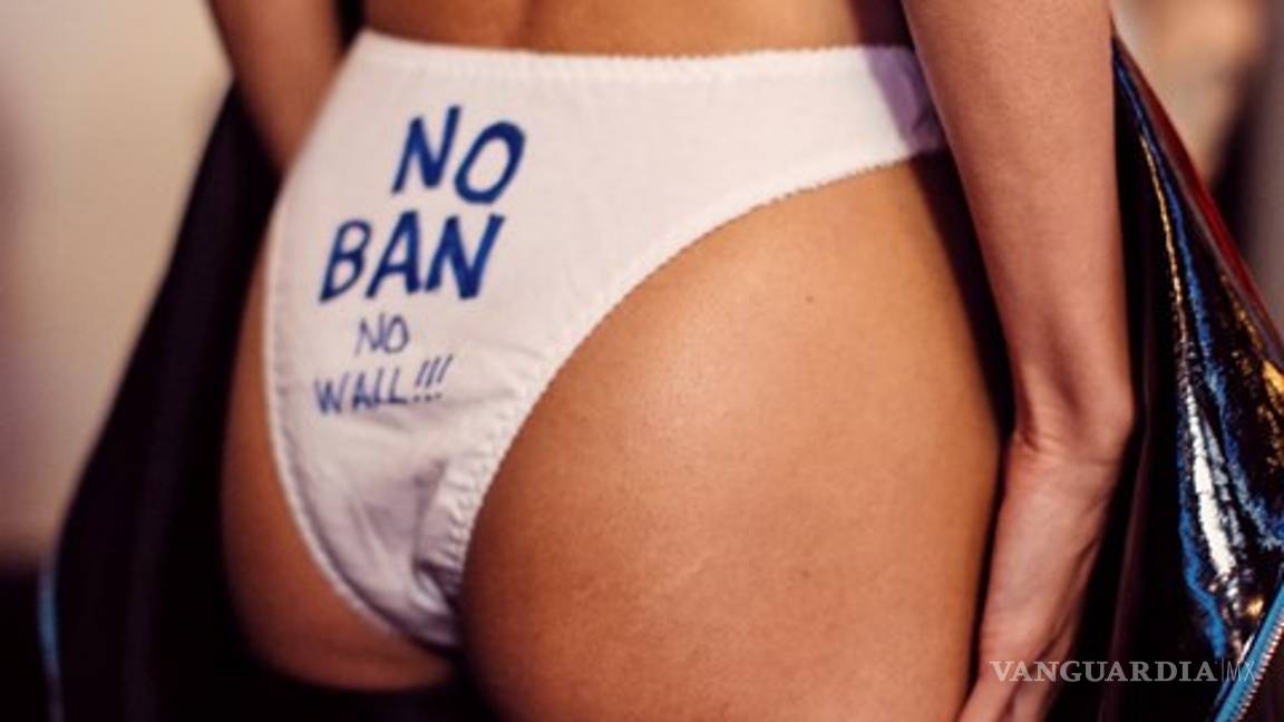 $!Protestas contra Trump llegan a las pasarelas