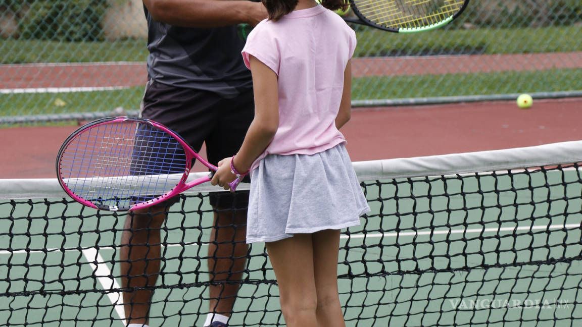 Cierran certificación con práctica de Play Tennis