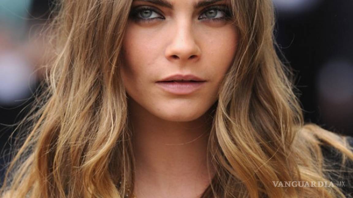 $!Sorprende Cara Delevingne con nuevo look