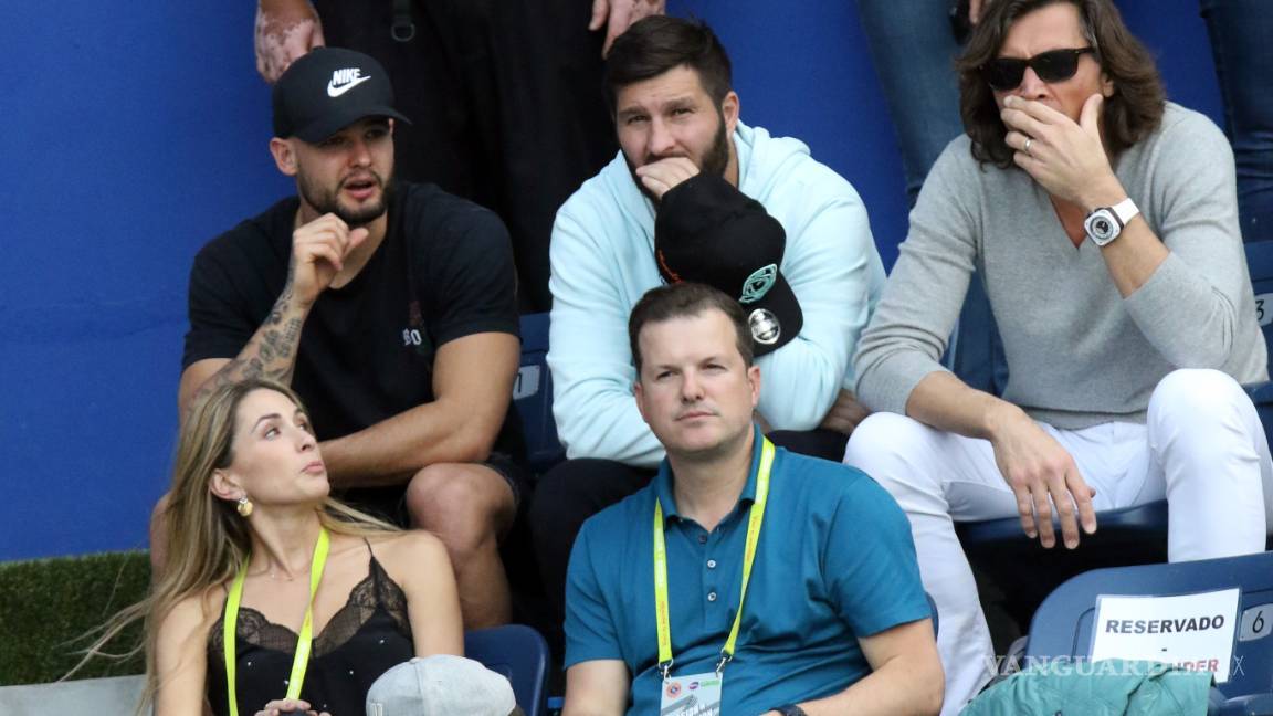 $!Garbiñe Muguruza vence a Kristina Mladenovic con el apoyo de André-Pierre Gignac