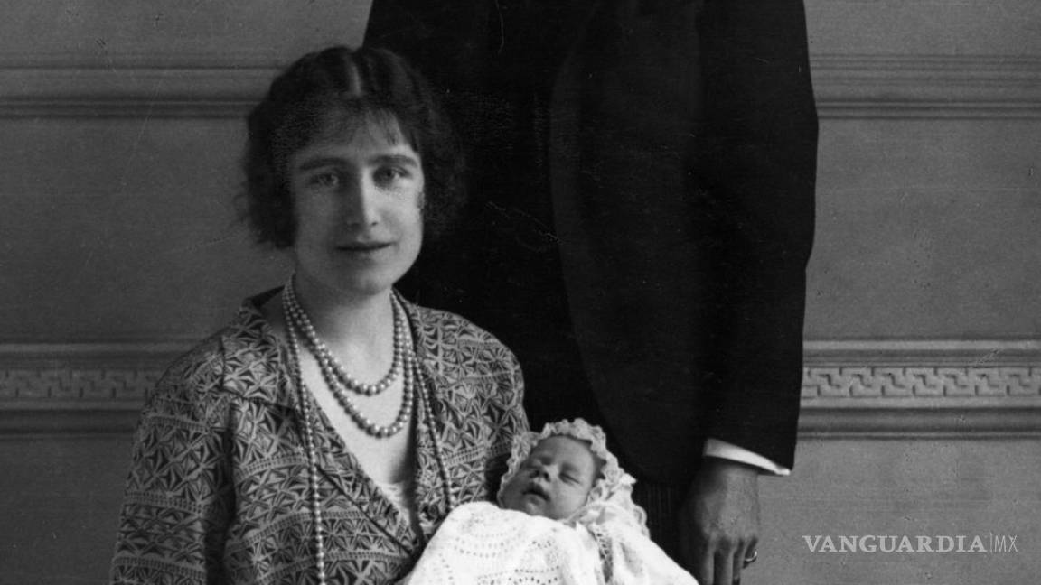 $!La vida de la Reina Isabel II en 20 icónicas fotografías