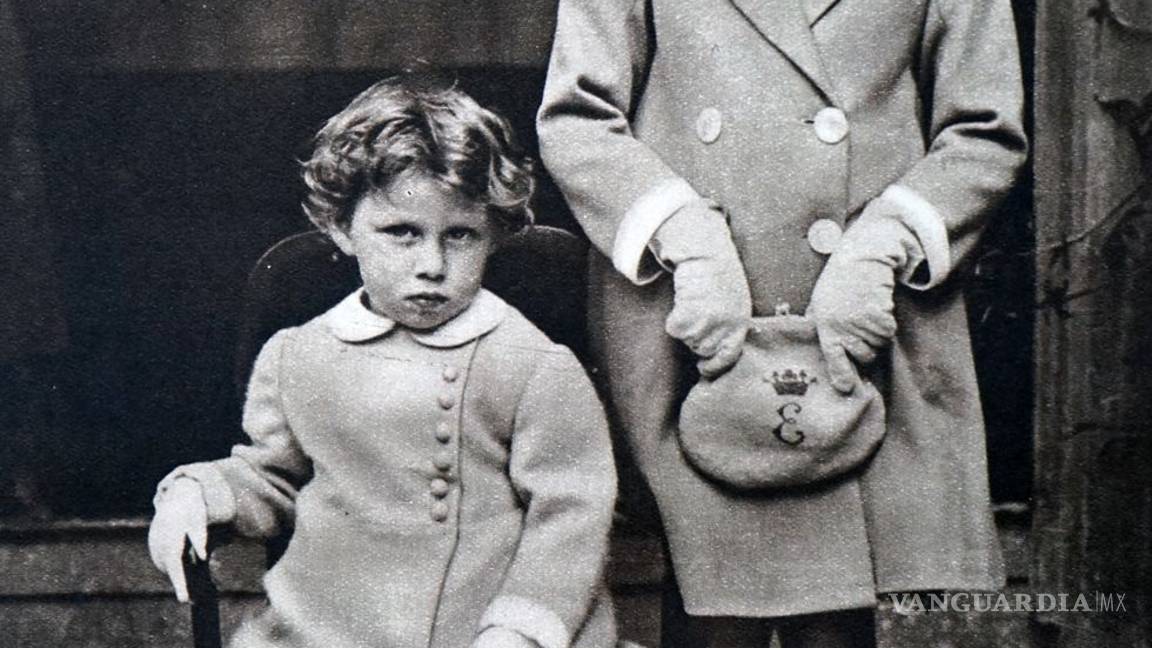 $!La vida de la Reina Isabel II en 20 icónicas fotografías