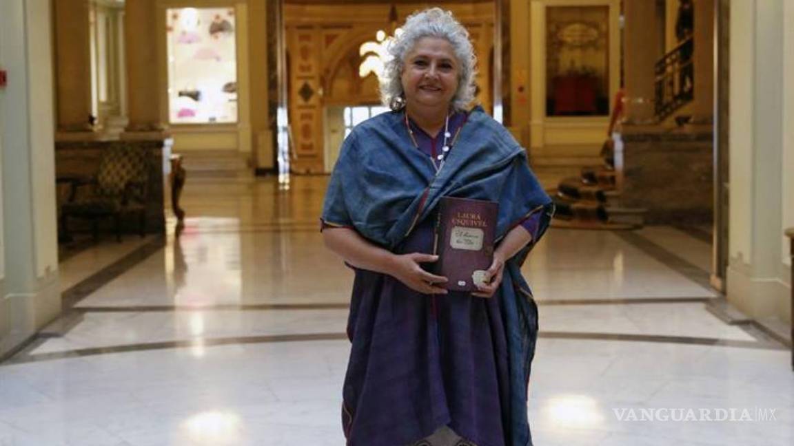 $!Deseo "tocar" de nuevo corazón de la gente con "El diario de Tita”: Esquivel