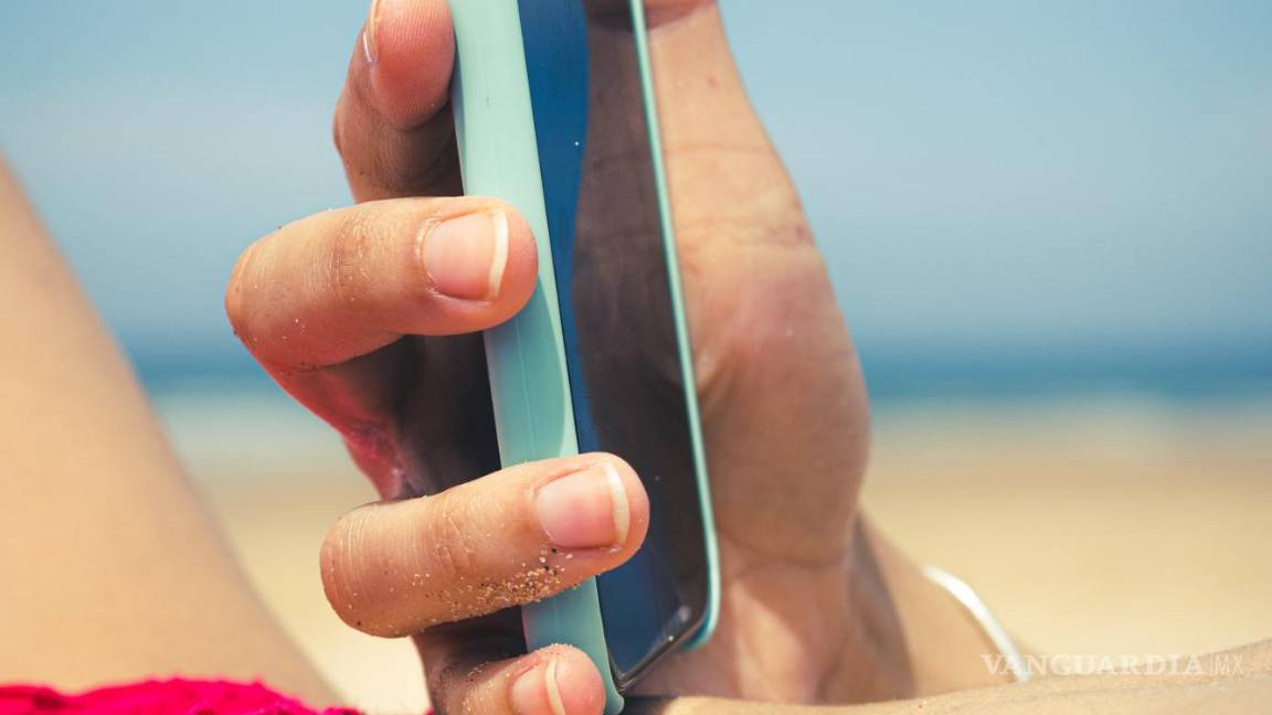 $!El calor solar es perjudicial para el celular.