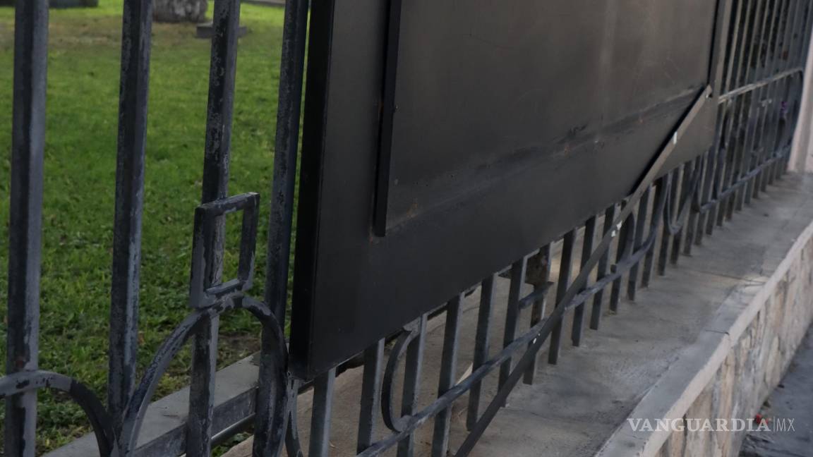 $!En abandono la galería urbana de las rejas del Ateneo Fuente en Saltillo