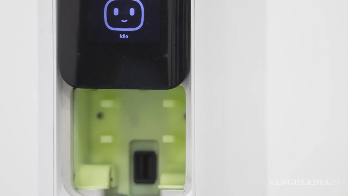 $!Fotografía del mini laboratorio presentado por científico mexicano Octavio García en Ciudad de México (México).