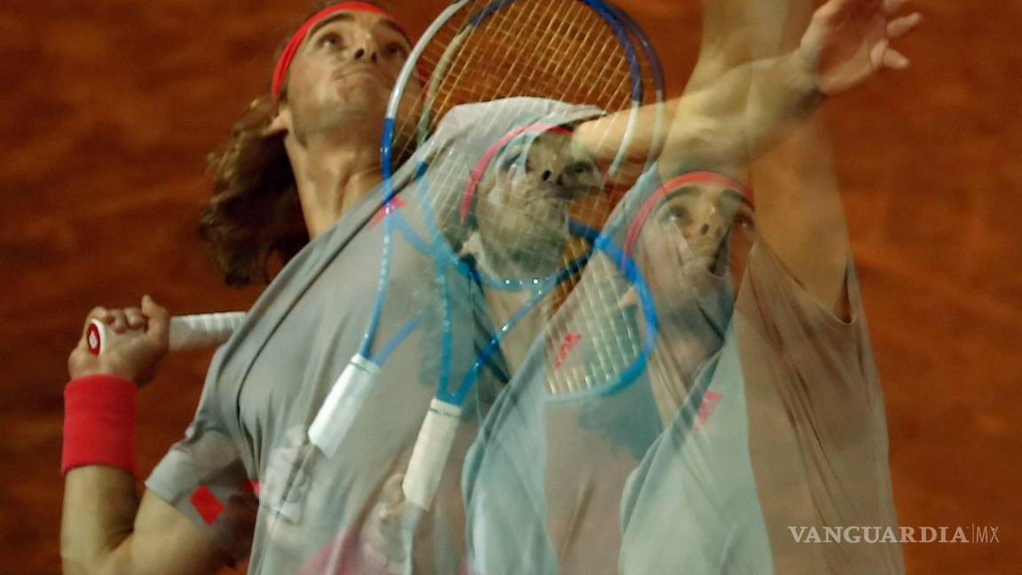 $!Stefanos Tsitsipas le dice adiós a Rafael Nadal del Mutua Madrid Open